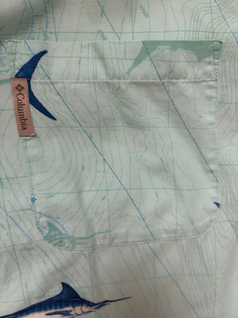Men’s Columbia Shirt - Picture 4 of 4
